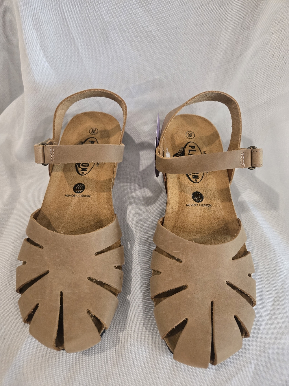 New PLAKTON Women's Tan Closed-Toe Strappy Sandals with Memory Cushion